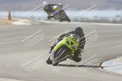 media/Dec-08-2024-CVMA (Sun) [[267e5a7075]]/Race 4-Amateur Supersport Middleweight/